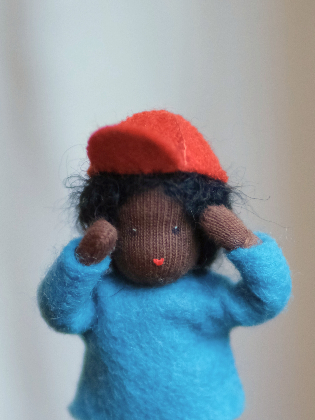 Håndlaget samlefigur i ull - Lennard (9cm)