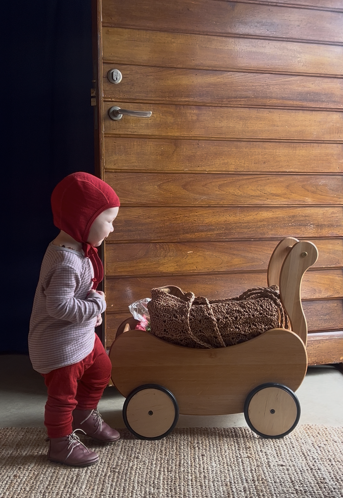 Dukkevogn med dyne, pute og madrass