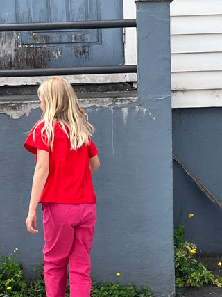 Hedi bluse i bomull – justerbar snor