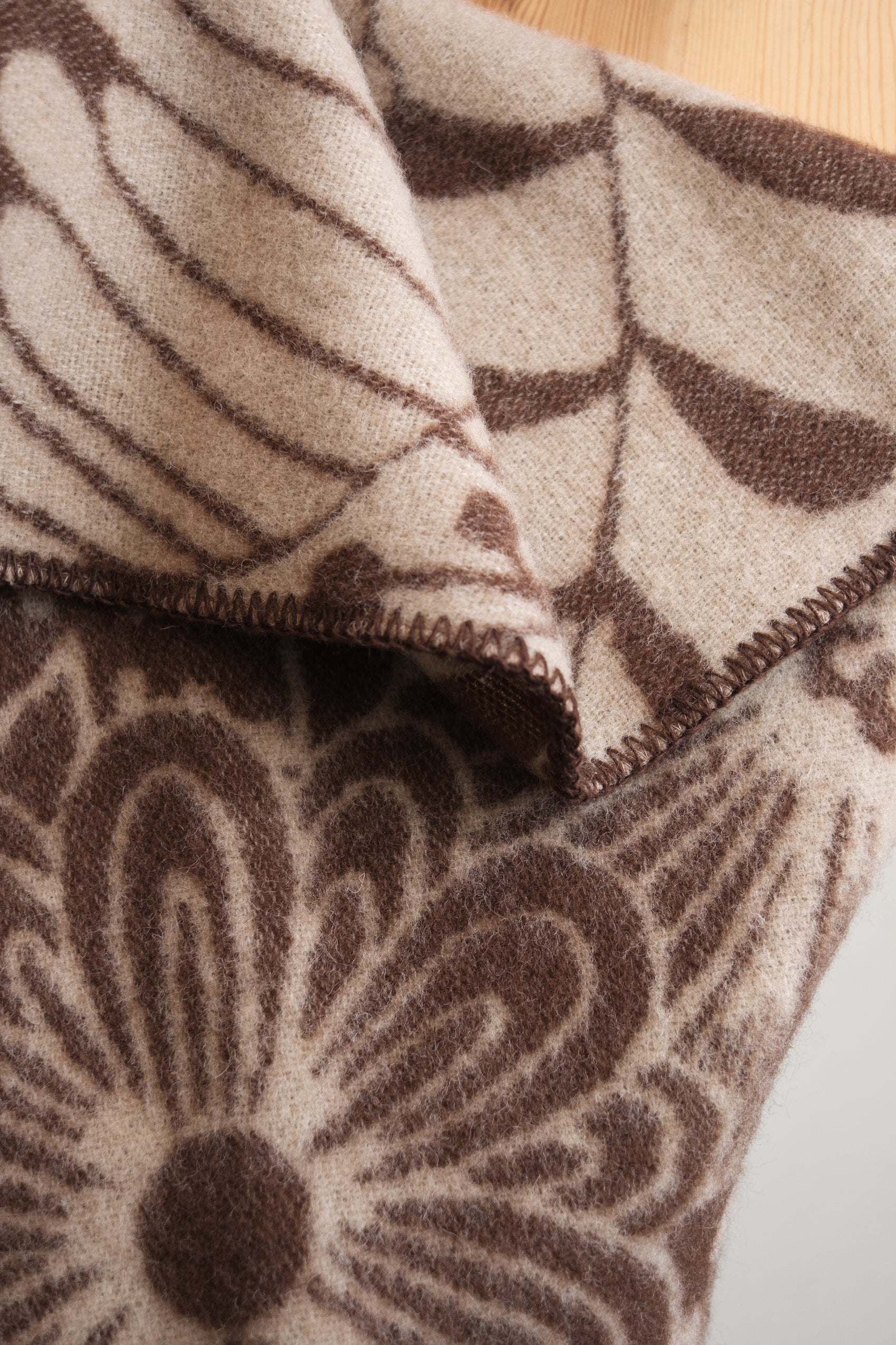 Blomranka ullpledd - 65x110cm