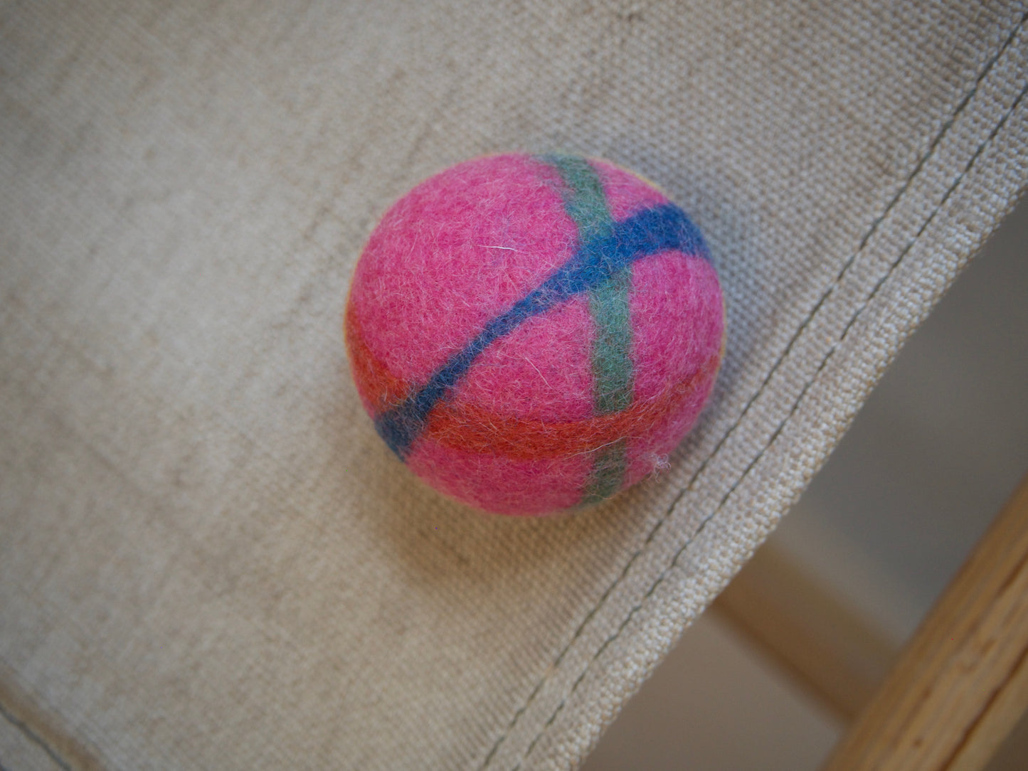 Filtball plantefarget - med bjelle - 5 cm
