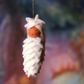 Liten snøkongle - hengeullfigur