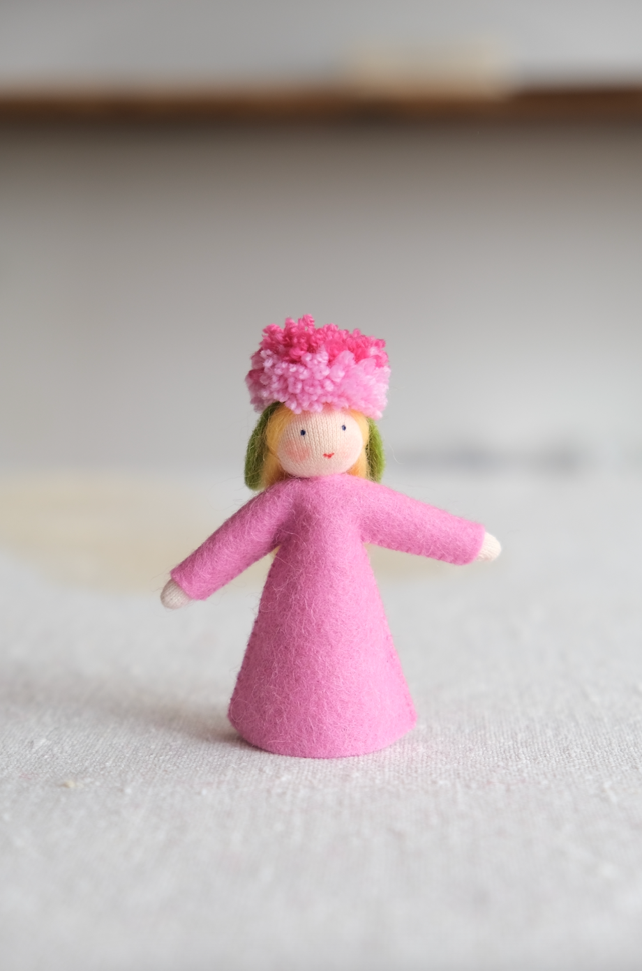 Rosa dahlia - ullfigur