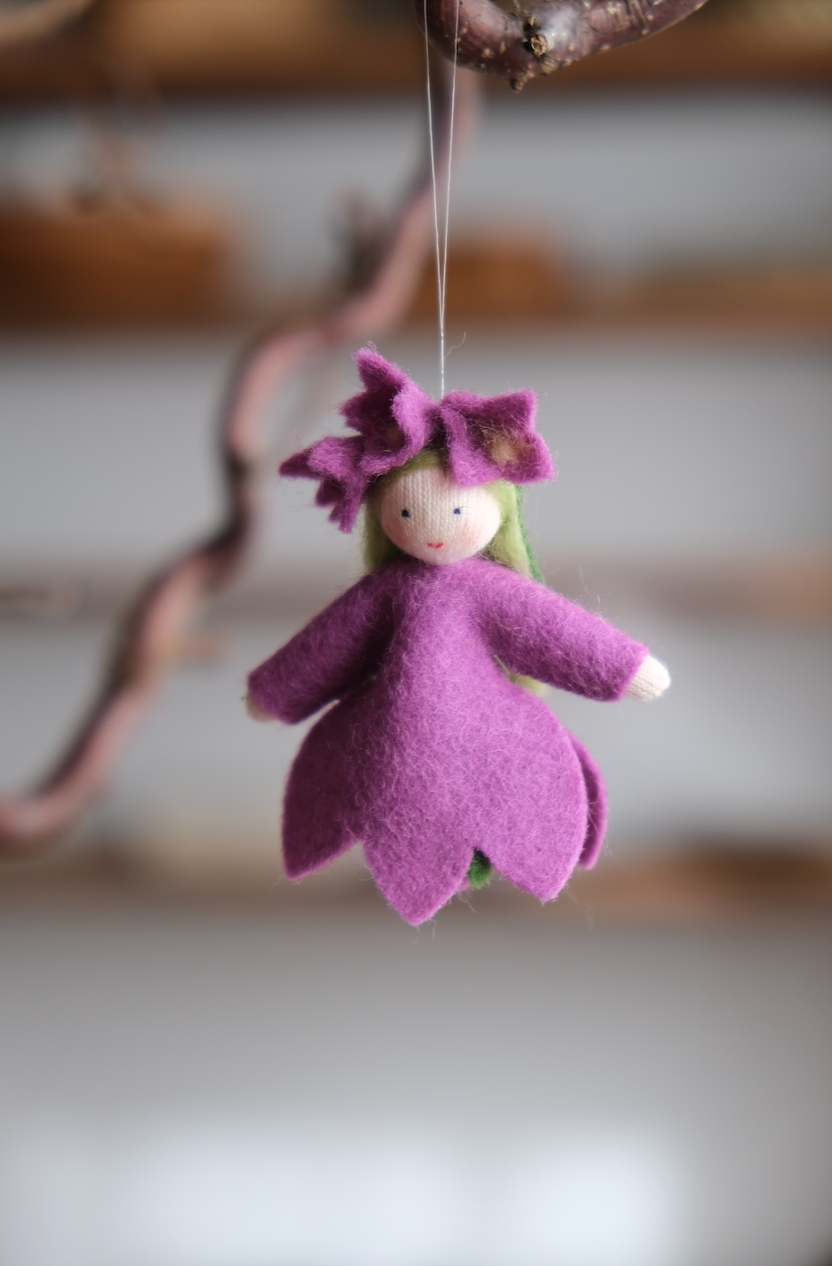 Liten klokkeblomst - hengeullfigur