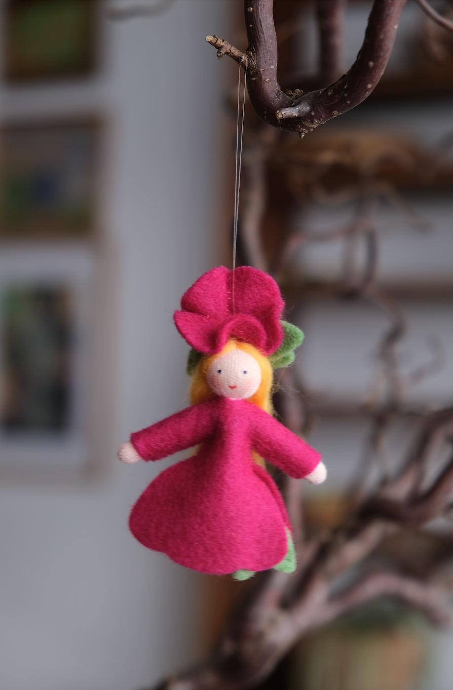 Liten petunia - hengeullfigur