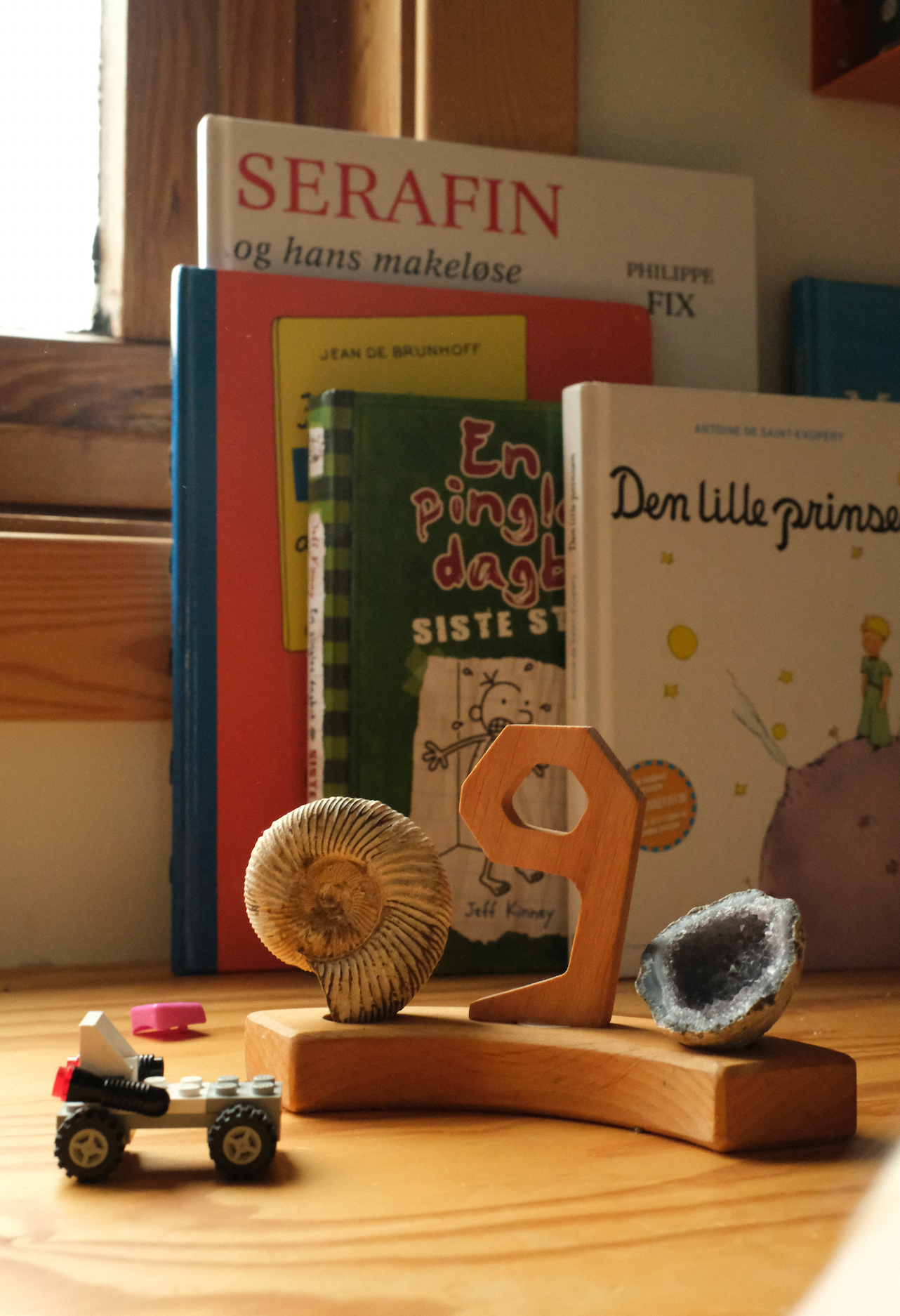 Små spor eksklusiv - Sett med tall til bursdagsring 1-9+0 - natur