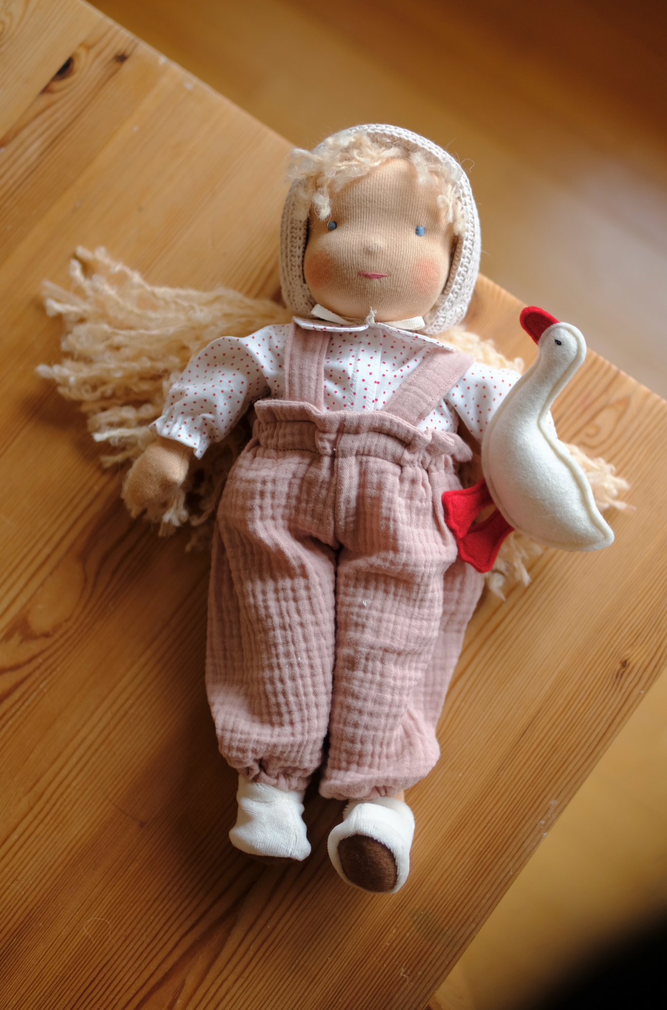 Hannah Steinerdukke - 38cm