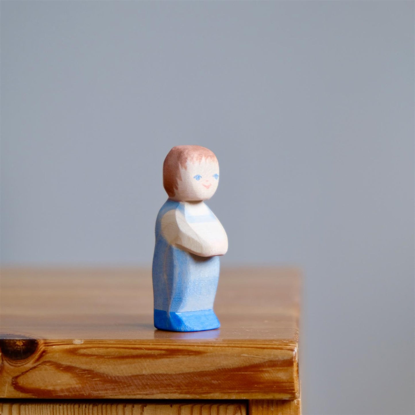 Toddler with red hair - trefigur