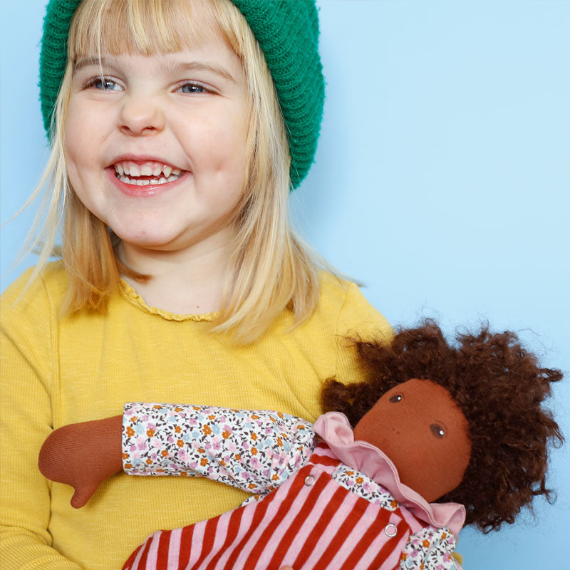 Olivia - 39cm