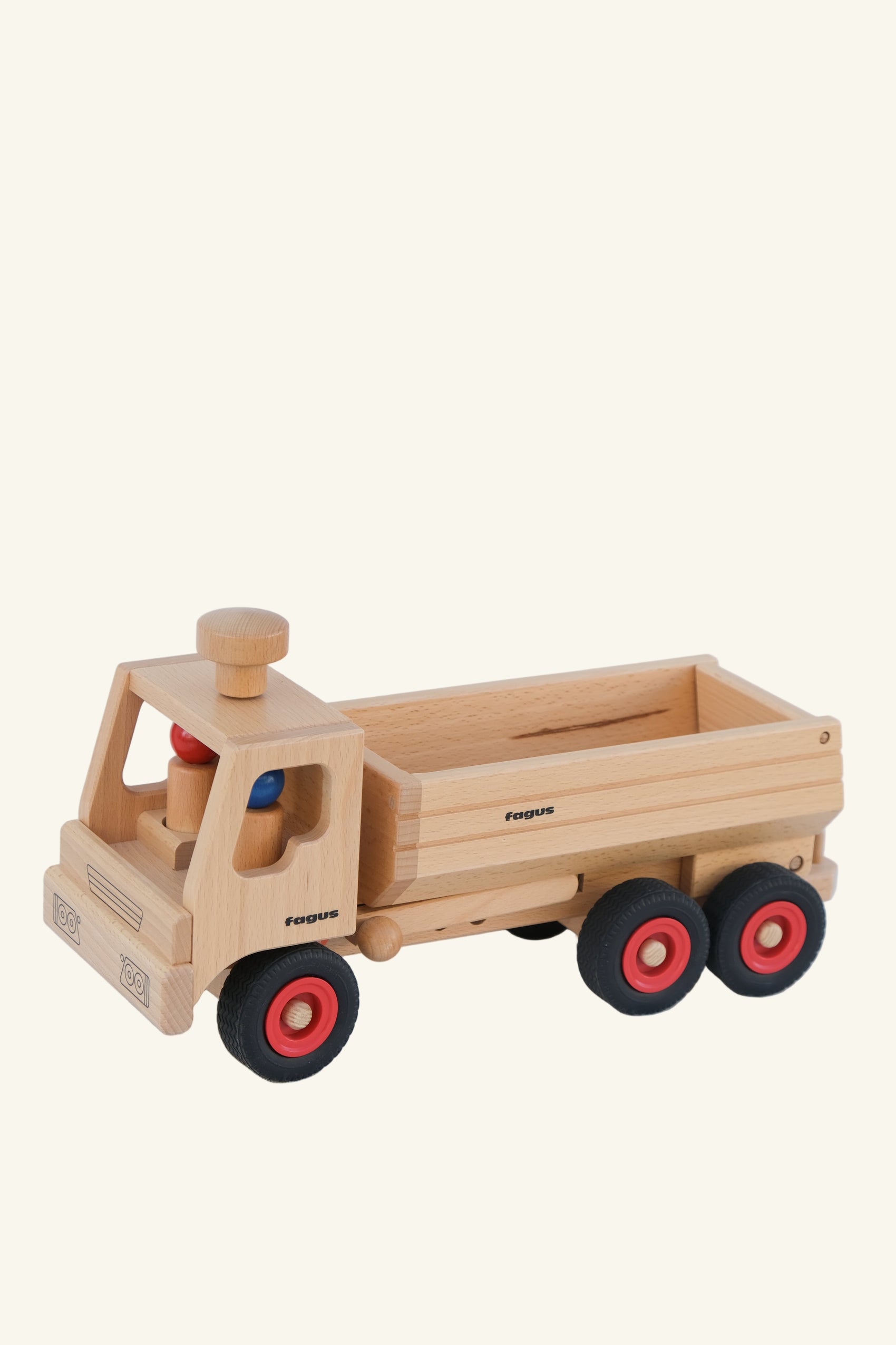 Lastebil med tippefunksjon