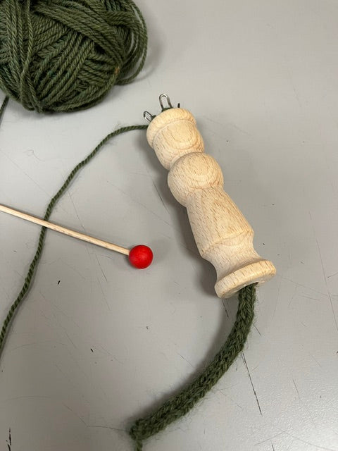 Strikkelise med pinne - 4 kroker
