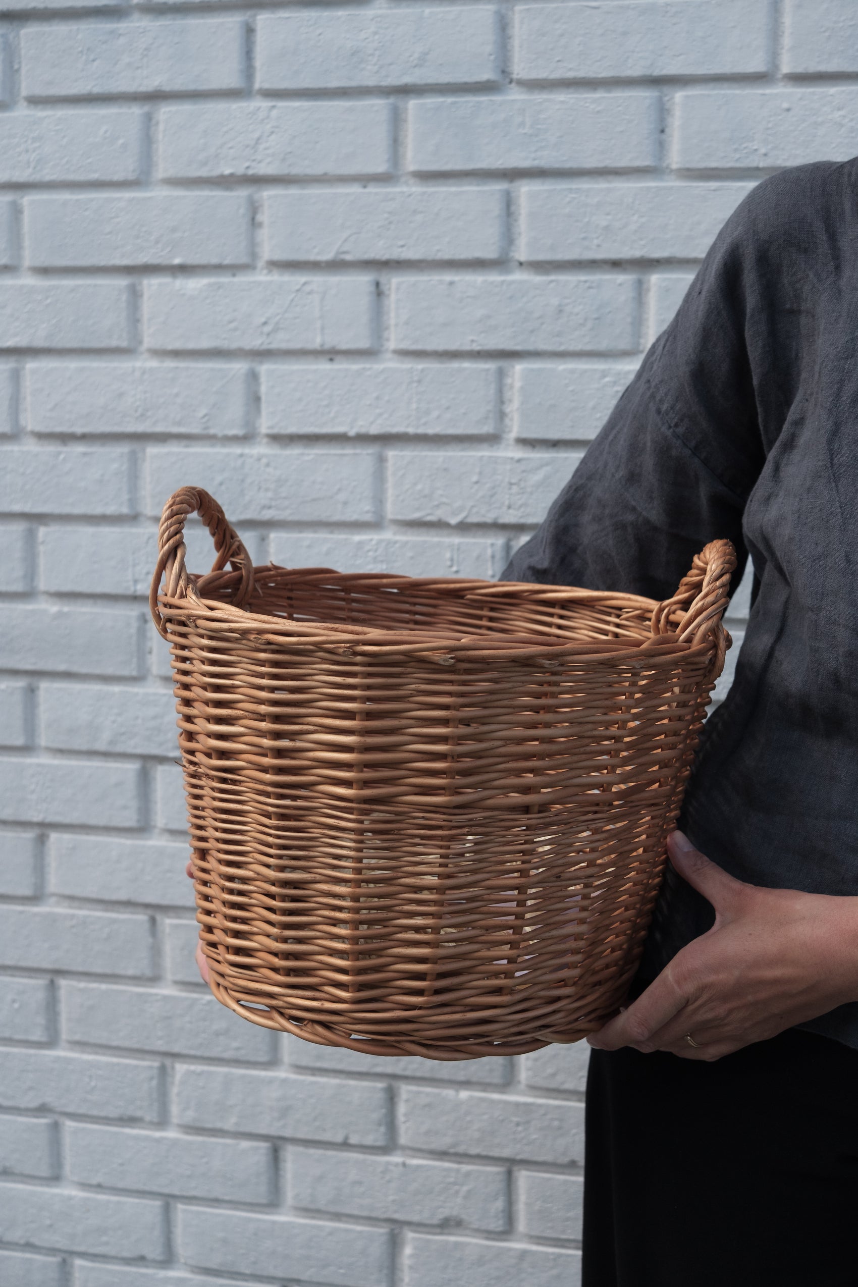 Lav kurv med to håndtak