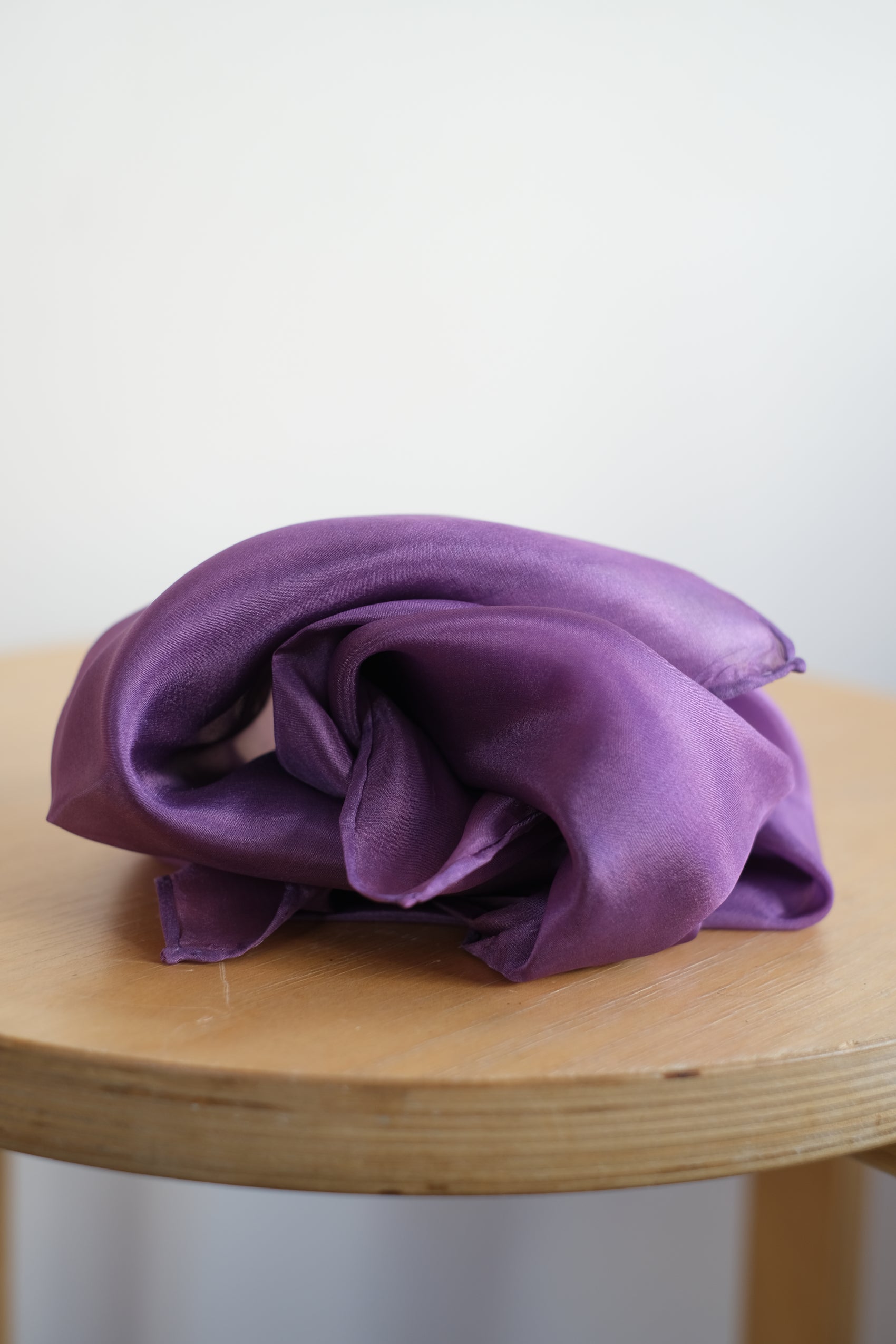 Lekesilke - 55x55cm - plantefarget lilla