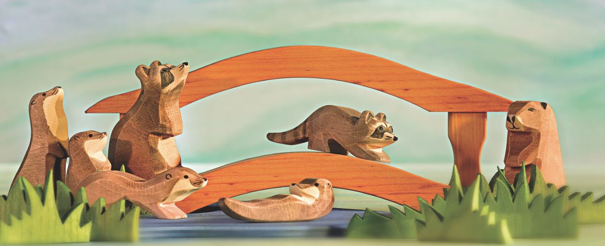 Raccoon sitting - trefigur