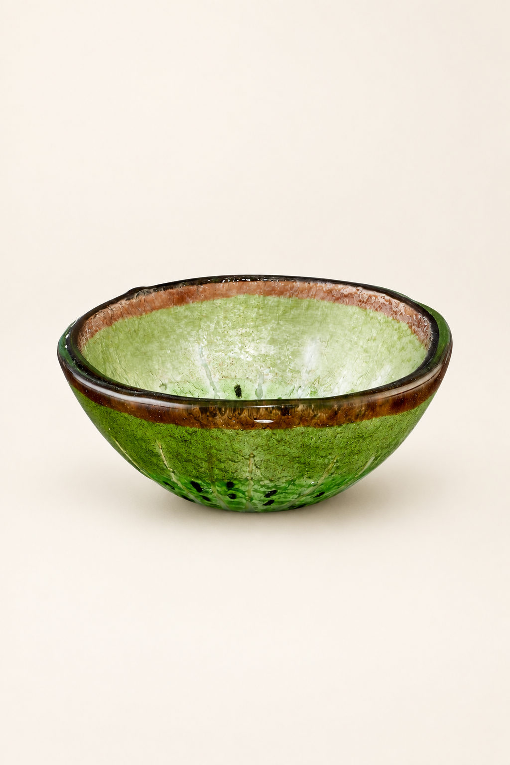 Portrettbilde av Tropical skål – kiwi