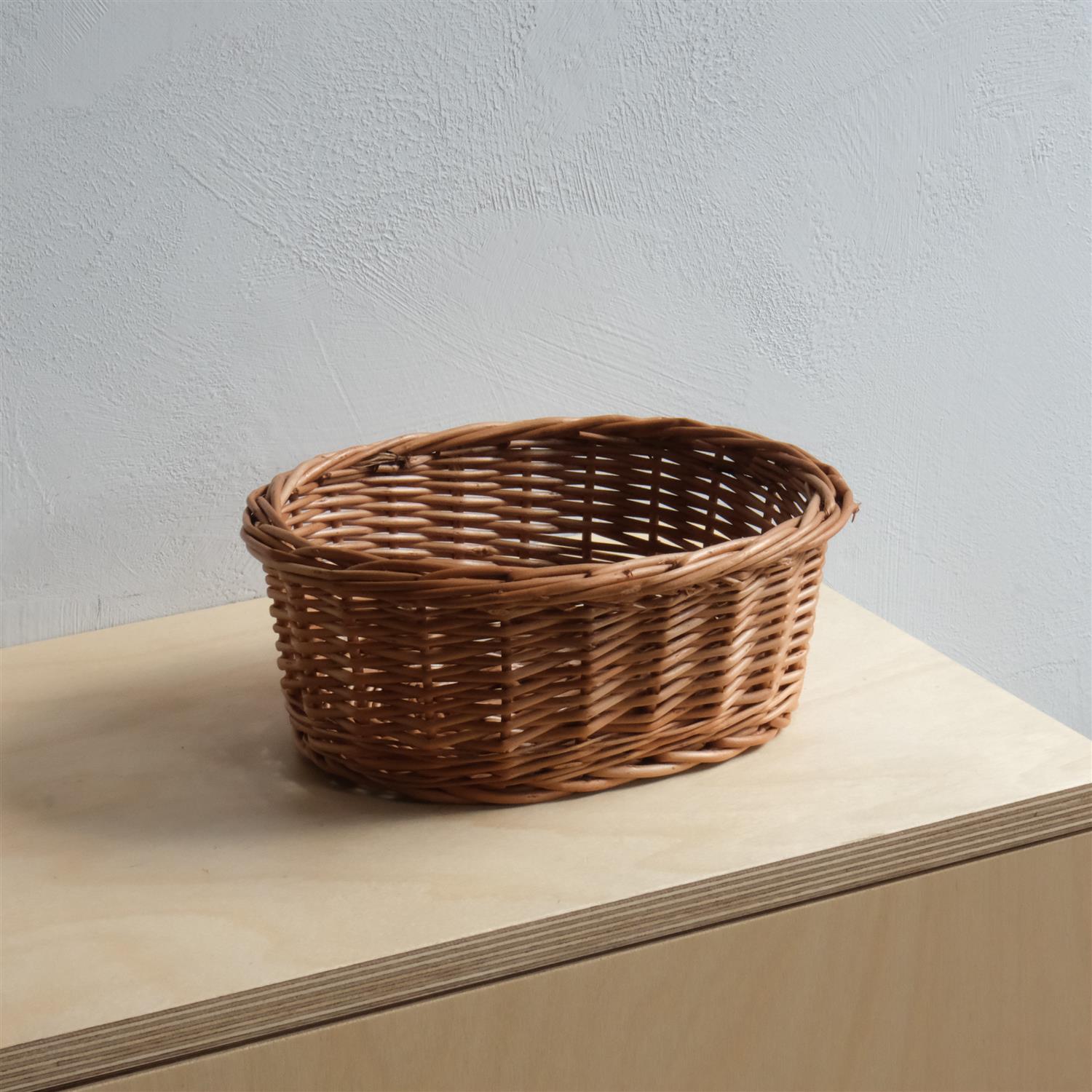 Liten avlang seljekurv