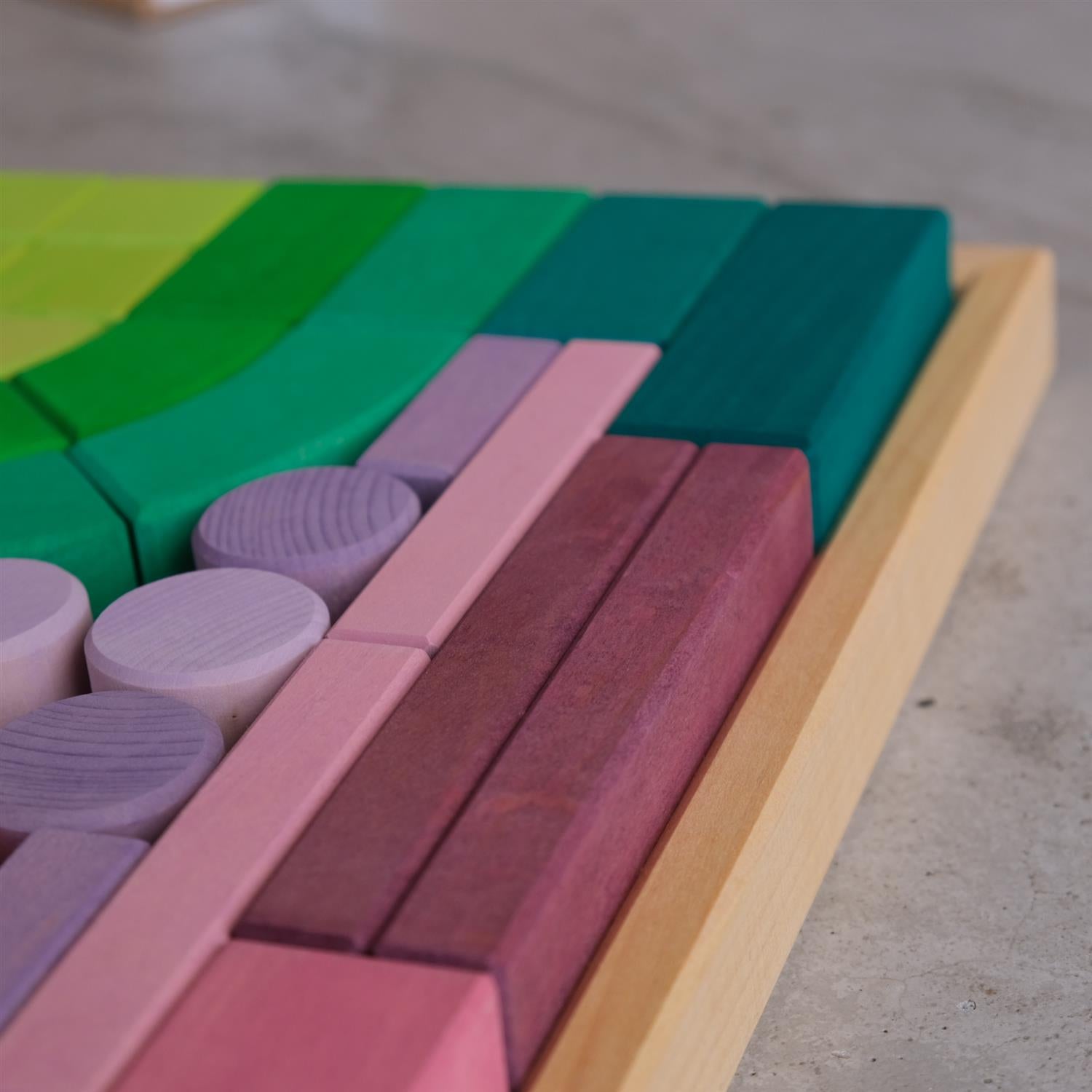 Romansk klossesett i treramme