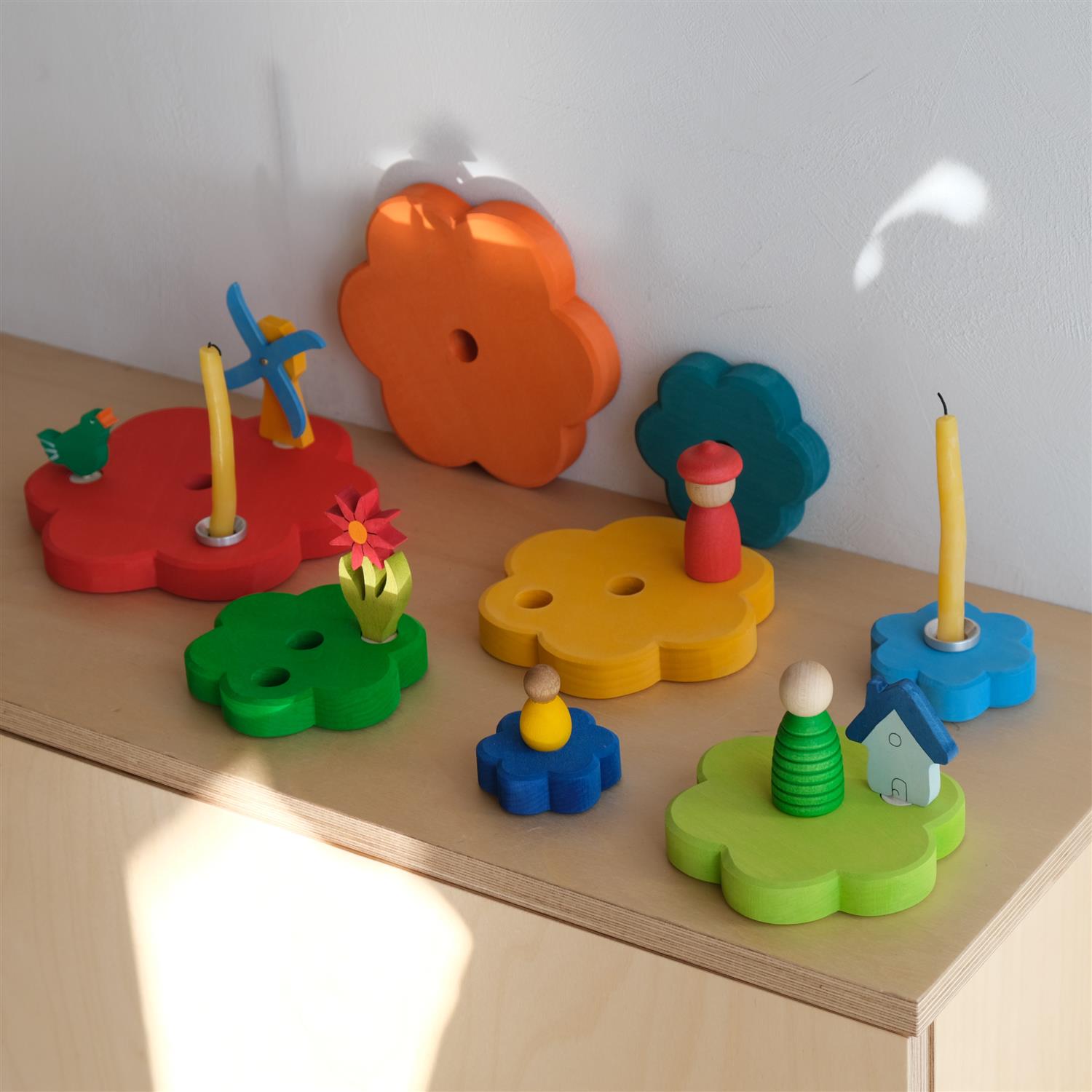 Blomst stabletårn med hull til bursdagsring pynt