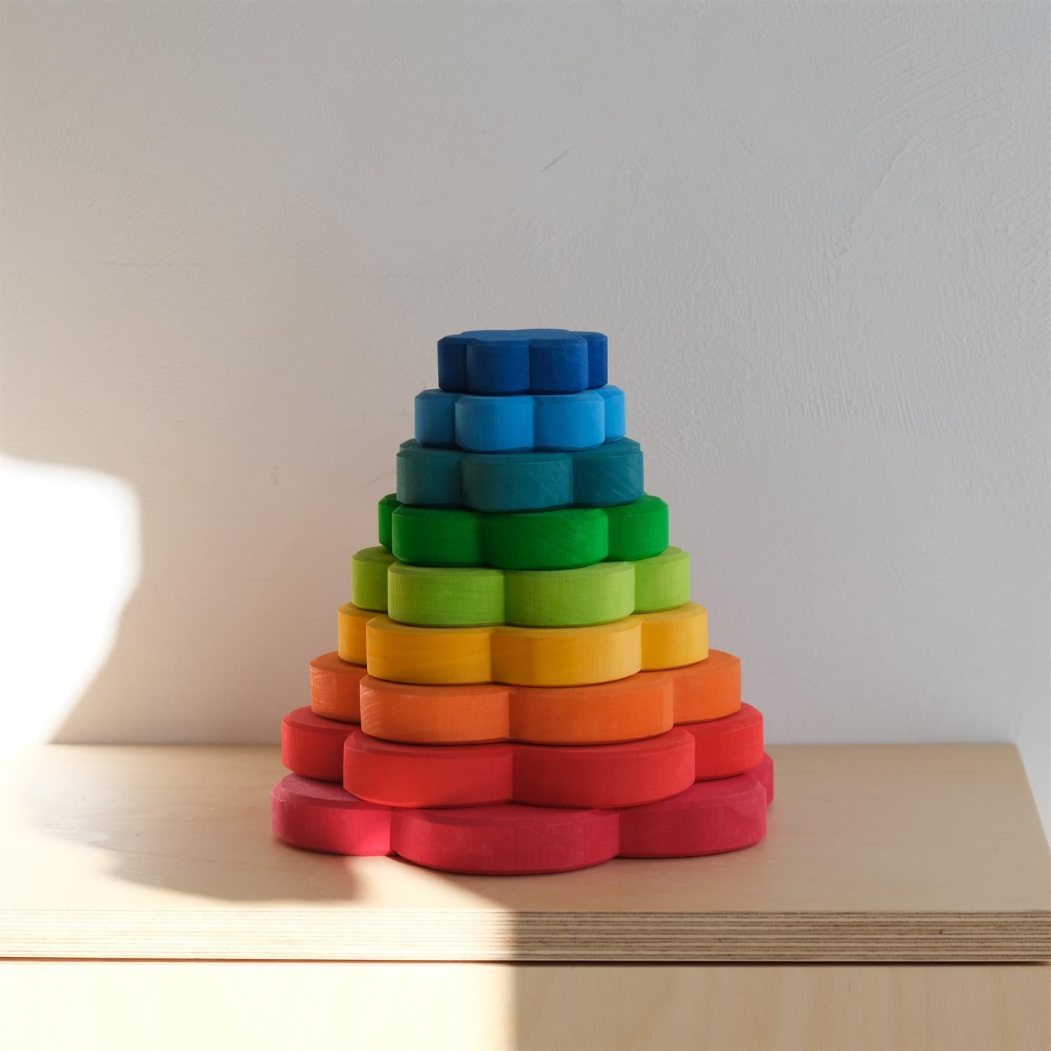 Blomst stabletårn med hull til bursdagsring pynt