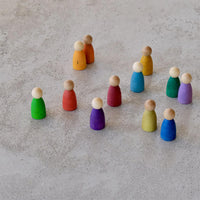 12 Nins® - trefigurer i regnbuefarger
