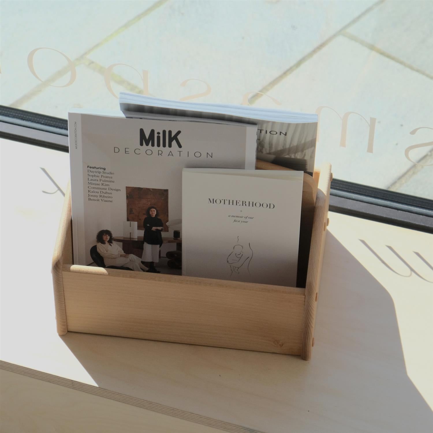 Åpen oppbevaringsboks