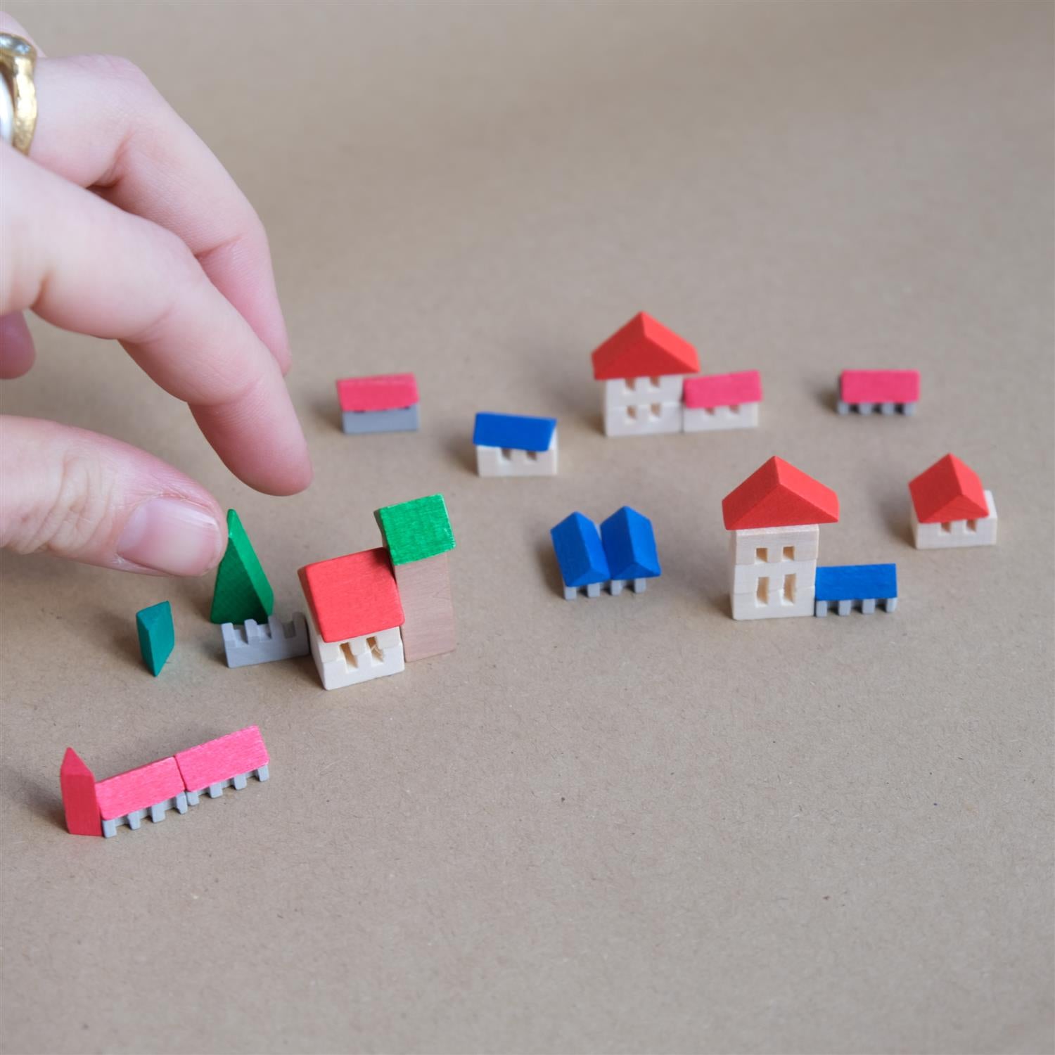 Den lille bygden i fyrstikkeske