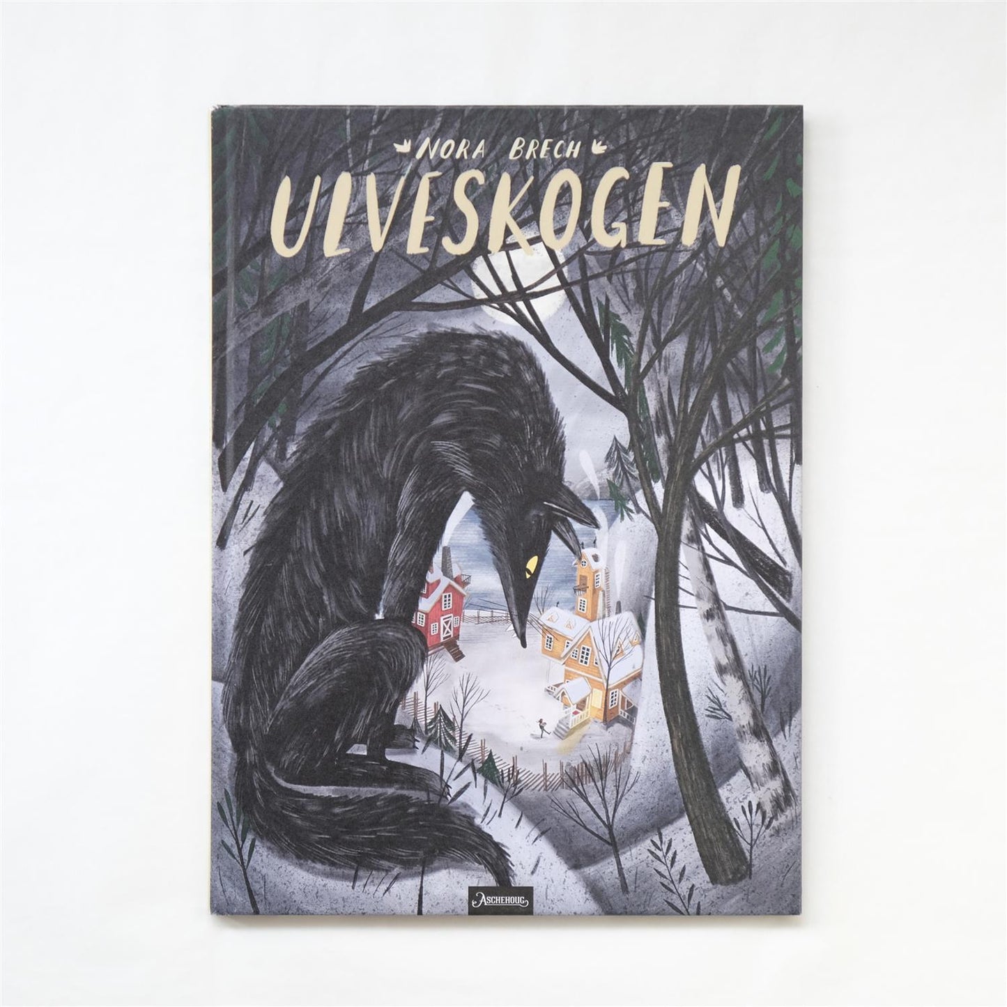 Ulveskogen - Nora Brech