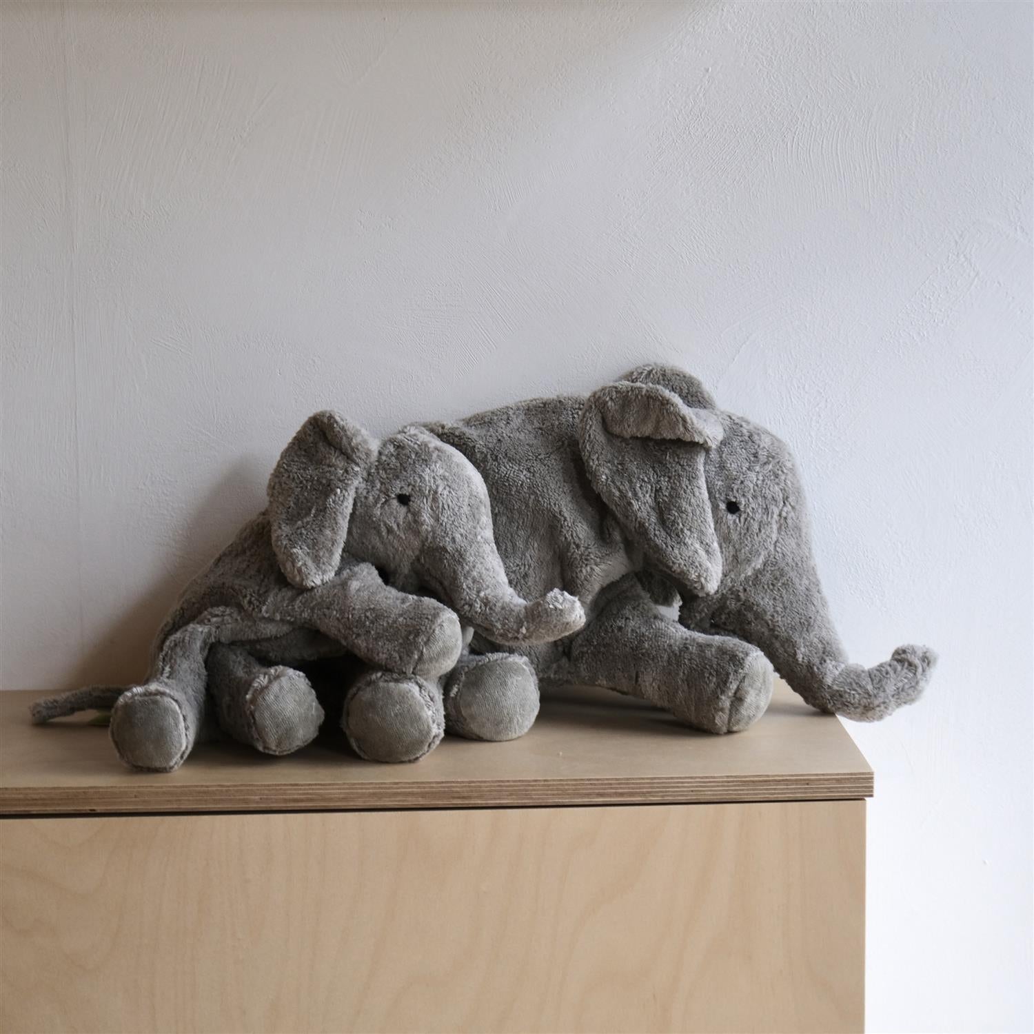 Elefant med varme/kjølepute - liten