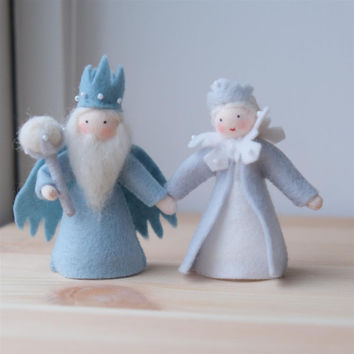Dronning vinter - ullfigur
